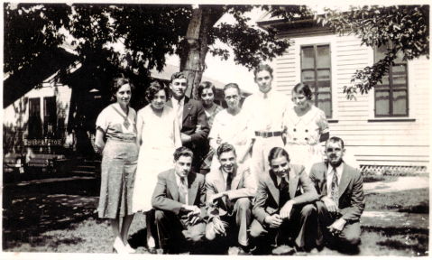 Isa Lee Dyal and her children